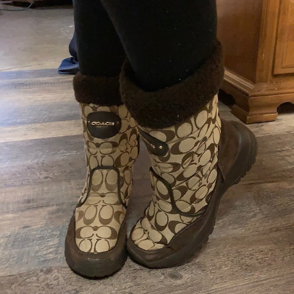 Coach boots